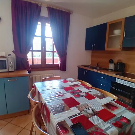 Lucia * Борміо